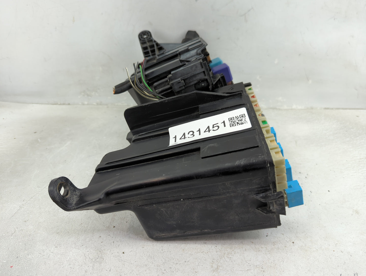 2007-2008 Toyota Solara Fusebox Fuse Box Panel Relay Module Fits Fits 2007 2008 OEM Used Auto Parts - Oemusedautoparts1.com
