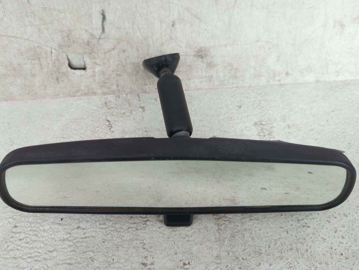 2004-2008 Toyota Solara Interior Rear View Mirror Replacement OEM P/N:E8801681 MODEL 240 Fits OEM Used Auto Parts - Oemuseda