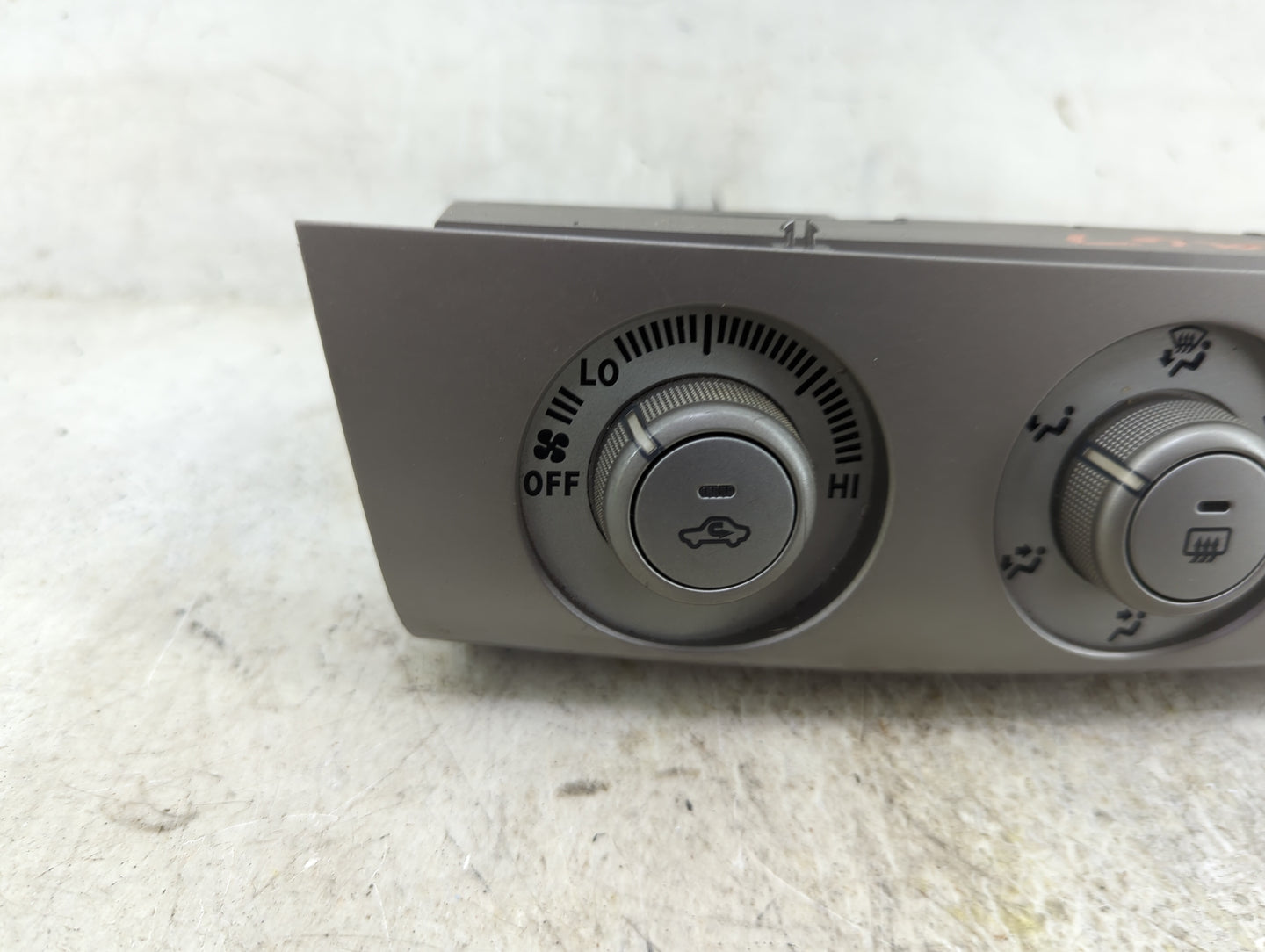 2007-2008 Toyota Solara Climate Control Module Temperature AC/Heater Replacement Fits Fits 2007 2008 OEM Used Auto Parts - O