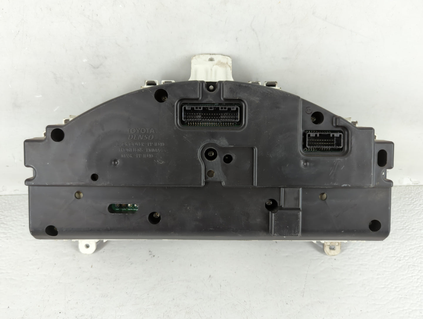 2007-2008 Toyota Solara Instrument Cluster Speedometer Gauges P/N:TN257430-6206 83800-06010-00 Fits Fits 2007 2008 OEM Used 