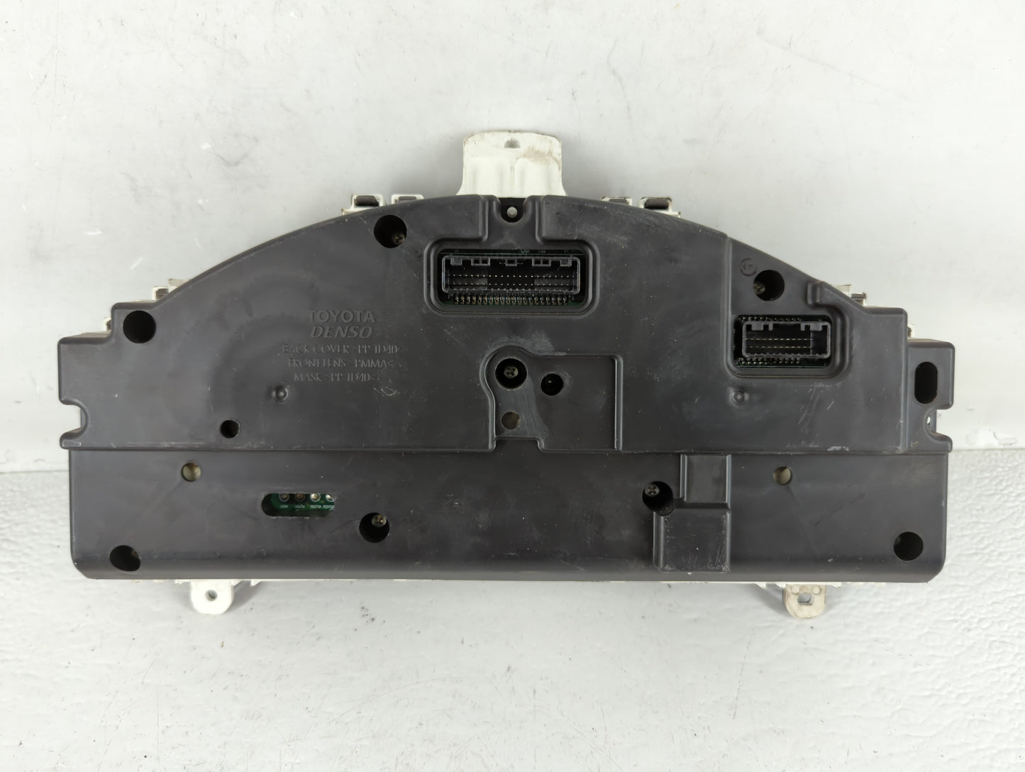 2007-2008 Toyota Solara Instrument Cluster Speedometer Gauges P/N:TN257430-6206 83800-06010-00 Fits Fits 2007 2008 OEM Used 