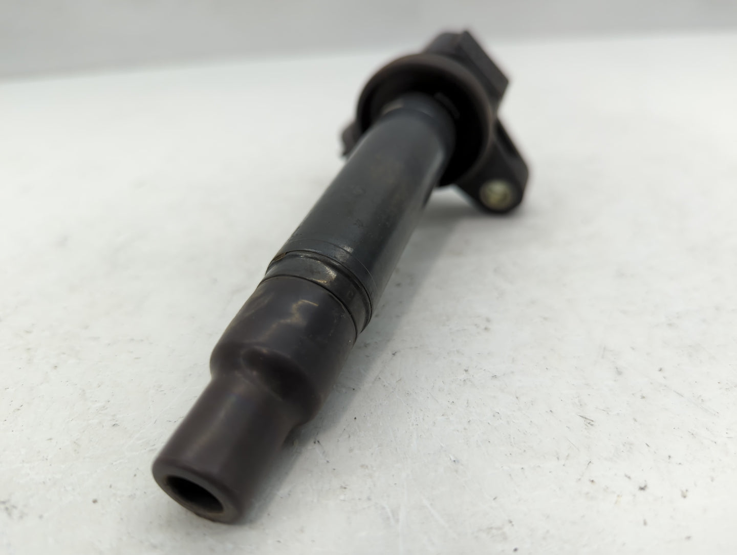 2000-2009 Toyota Tundra Ignition Coil Igniter Pack - Oemusedautoparts1.com