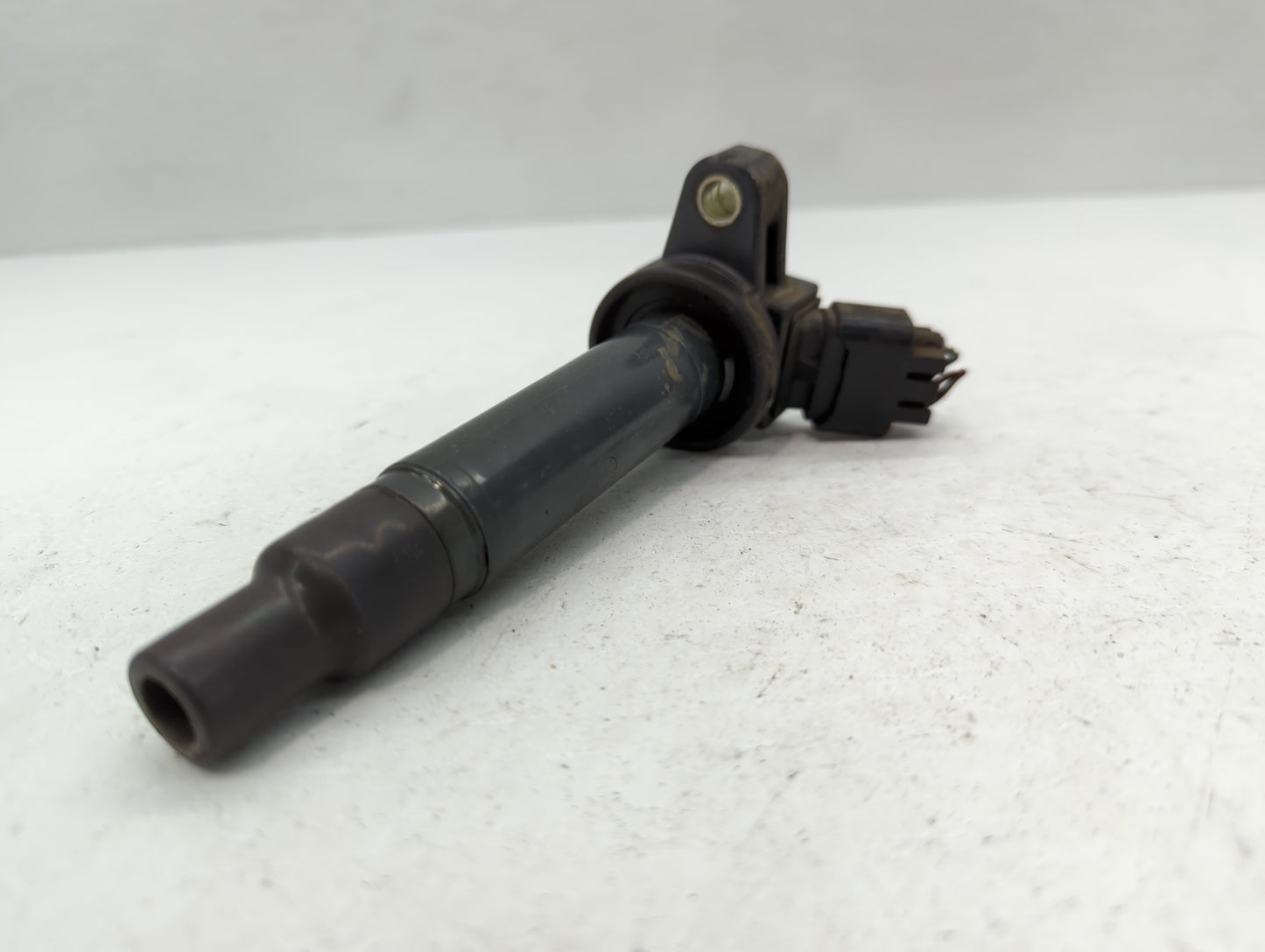2000-2009 Toyota Tundra Ignition Coil Igniter Pack - Oemusedautoparts1.com