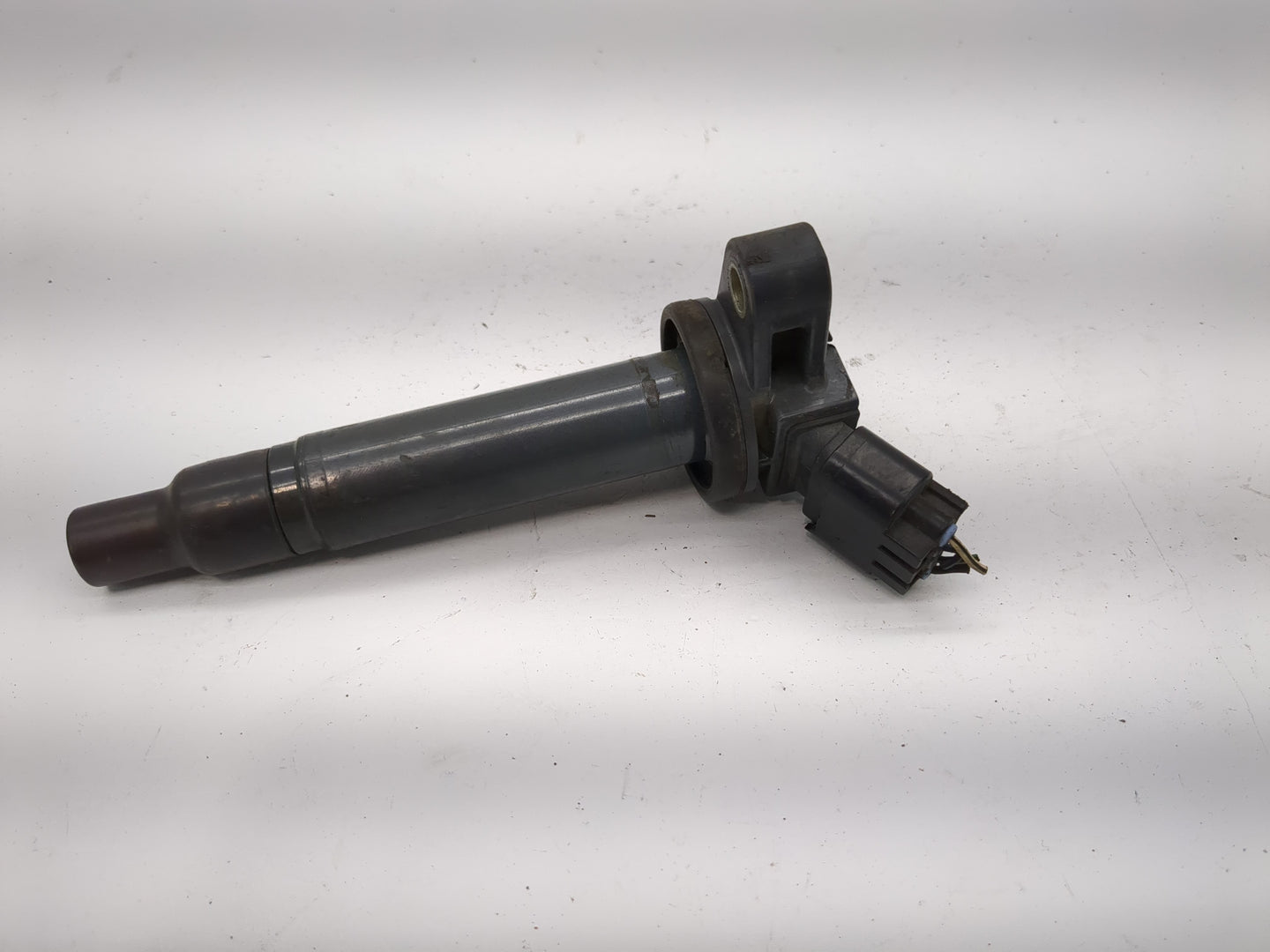 2000-2009 Toyota Tundra Ignition Coil Igniter Pack - Oemusedautoparts1.com