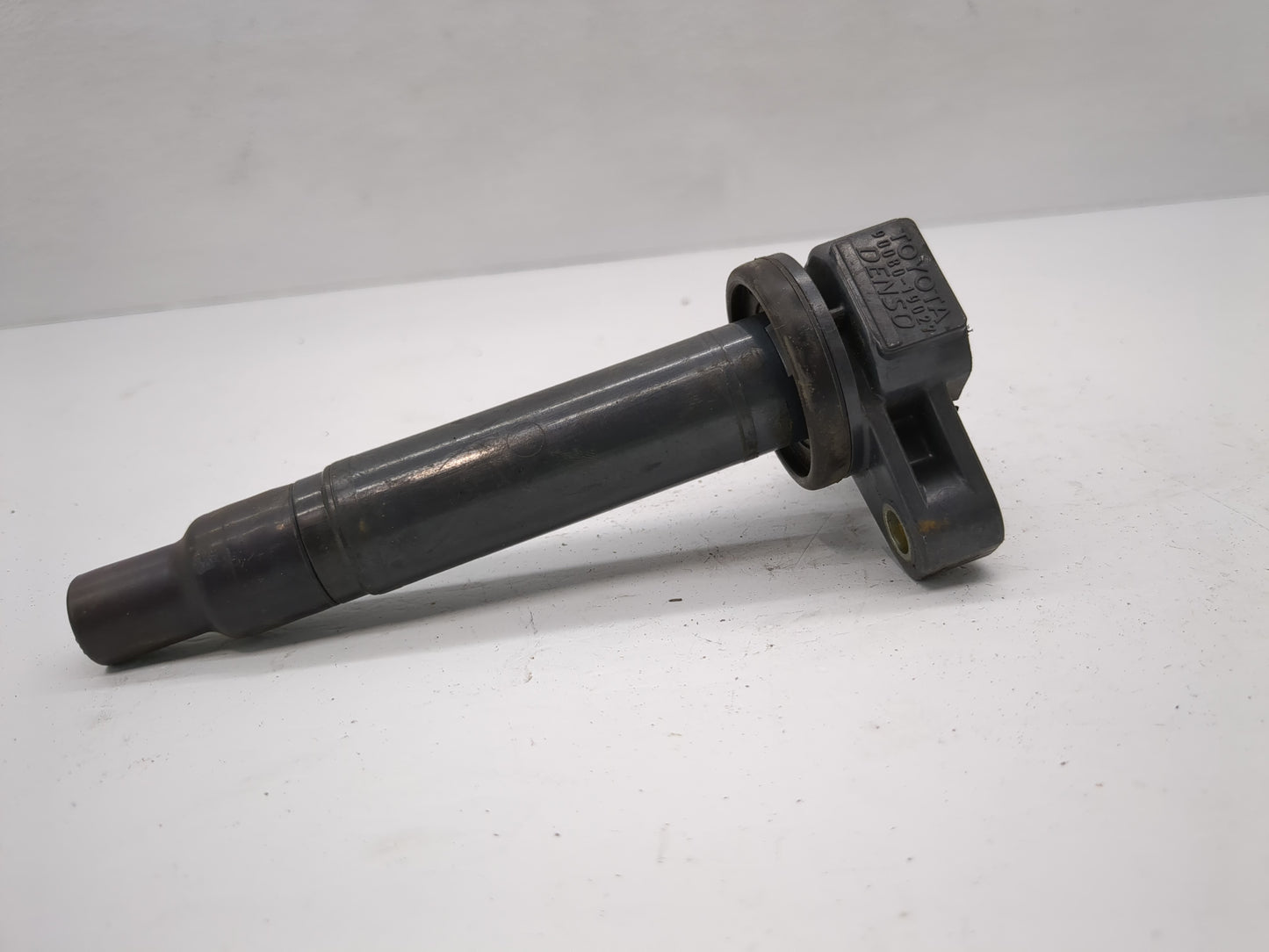 2000-2009 Toyota Tundra Ignition Coil Igniter Pack - Oemusedautoparts1.com