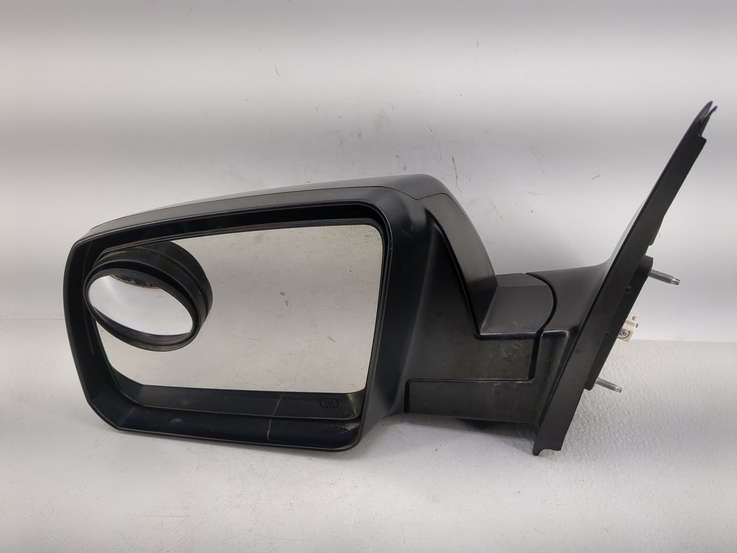 2007-2013 Toyota Tundra Passenger Right Side View Manual Door Mirror - Oemusedautoparts1.com
