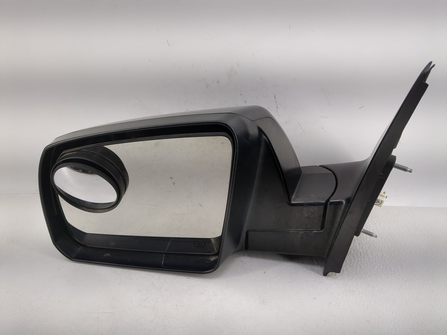 2007-2013 Toyota Tundra Passenger Right Side View Manual Door Mirror - Oemusedautoparts1.com