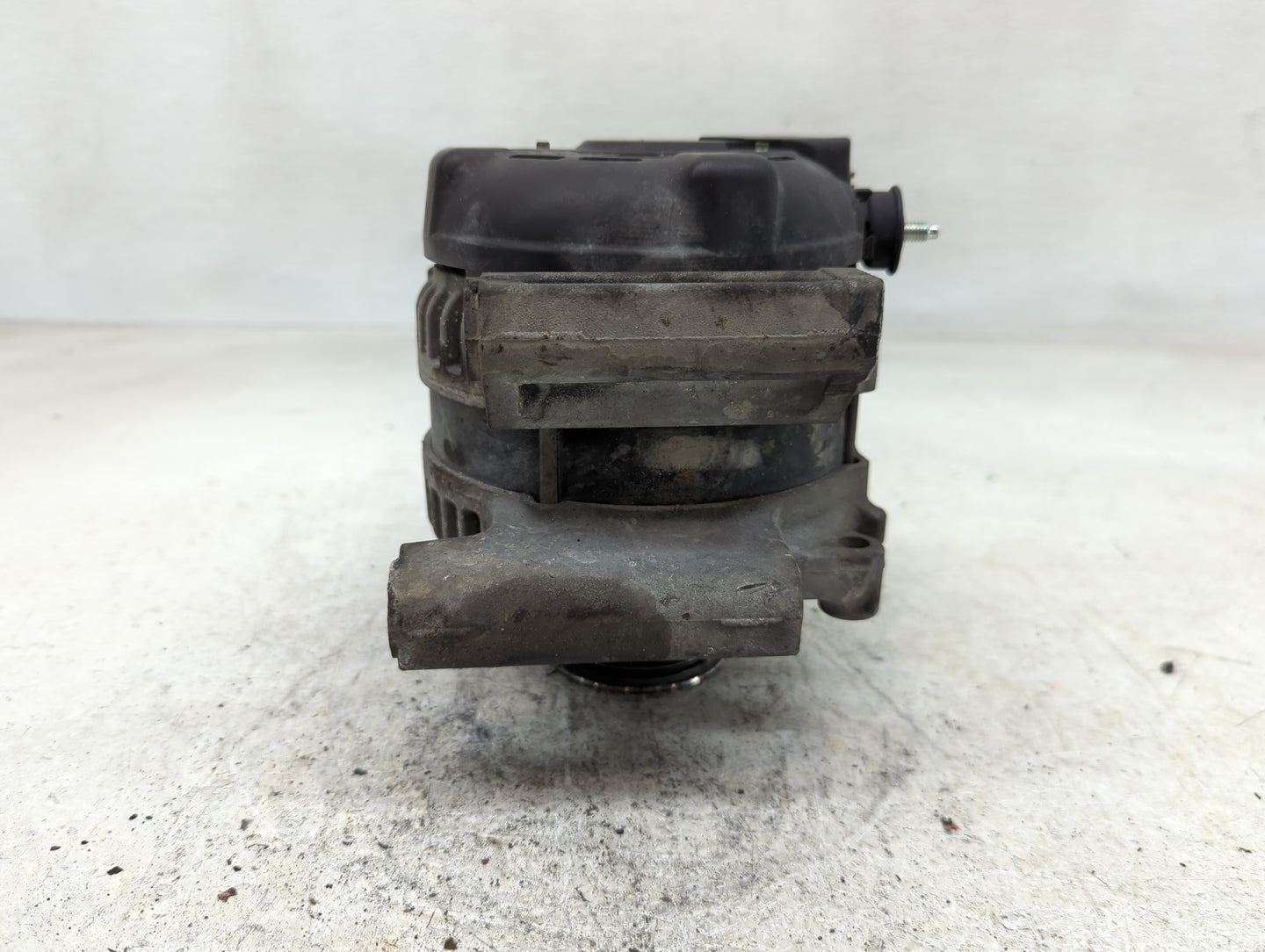 2007-2021 Toyota Tundra Alternator Replacement Generator Charging Assembly Engine OEM P/N:27060-0S020 Fits OEM Used Auto Par
