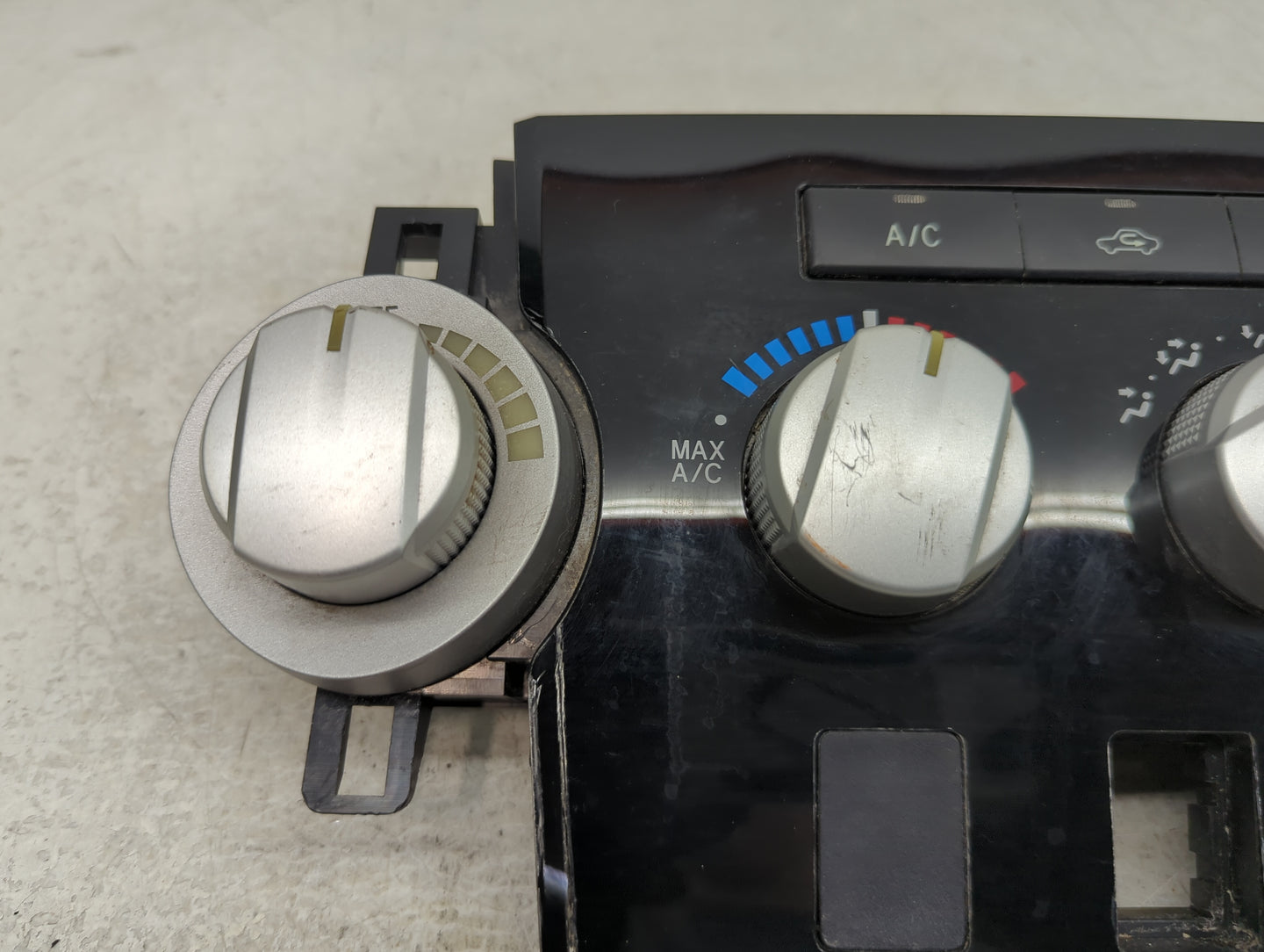 2007-2009 Toyota Tundra Climate Control Module Temperature AC/Heater Replacement P/N:84010-0CA00 Fits Fits 2007 2008 2009 OE