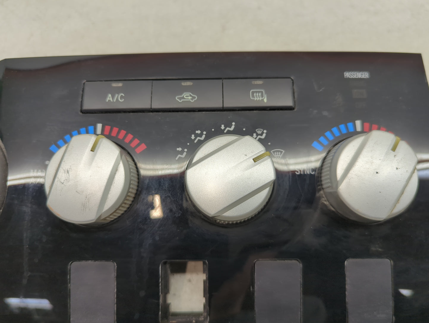 2007-2009 Toyota Tundra Climate Control Module Temperature AC/Heater Replacement P/N:84010-0CA00 Fits Fits 2007 2008 2009 OE