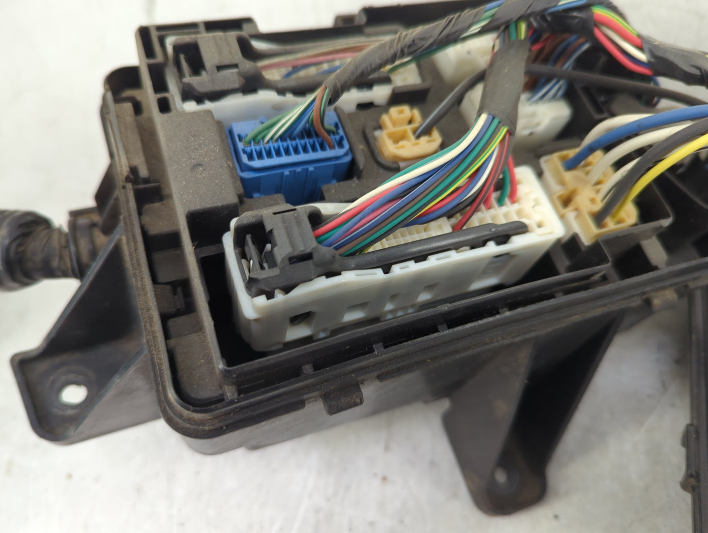 2007-2009 Toyota Tundra Fusebox Fuse Box Panel Relay Module Fits Fits 2007 2008 2009 OEM Used Auto Parts - Oemusedautoparts1
