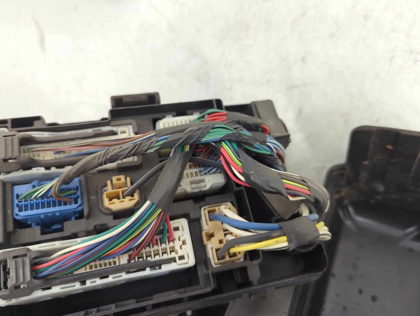 2007-2009 Toyota Tundra Fusebox Fuse Box Panel Relay Module Fits Fits 2007 2008 2009 OEM Used Auto Parts - Oemusedautoparts1
