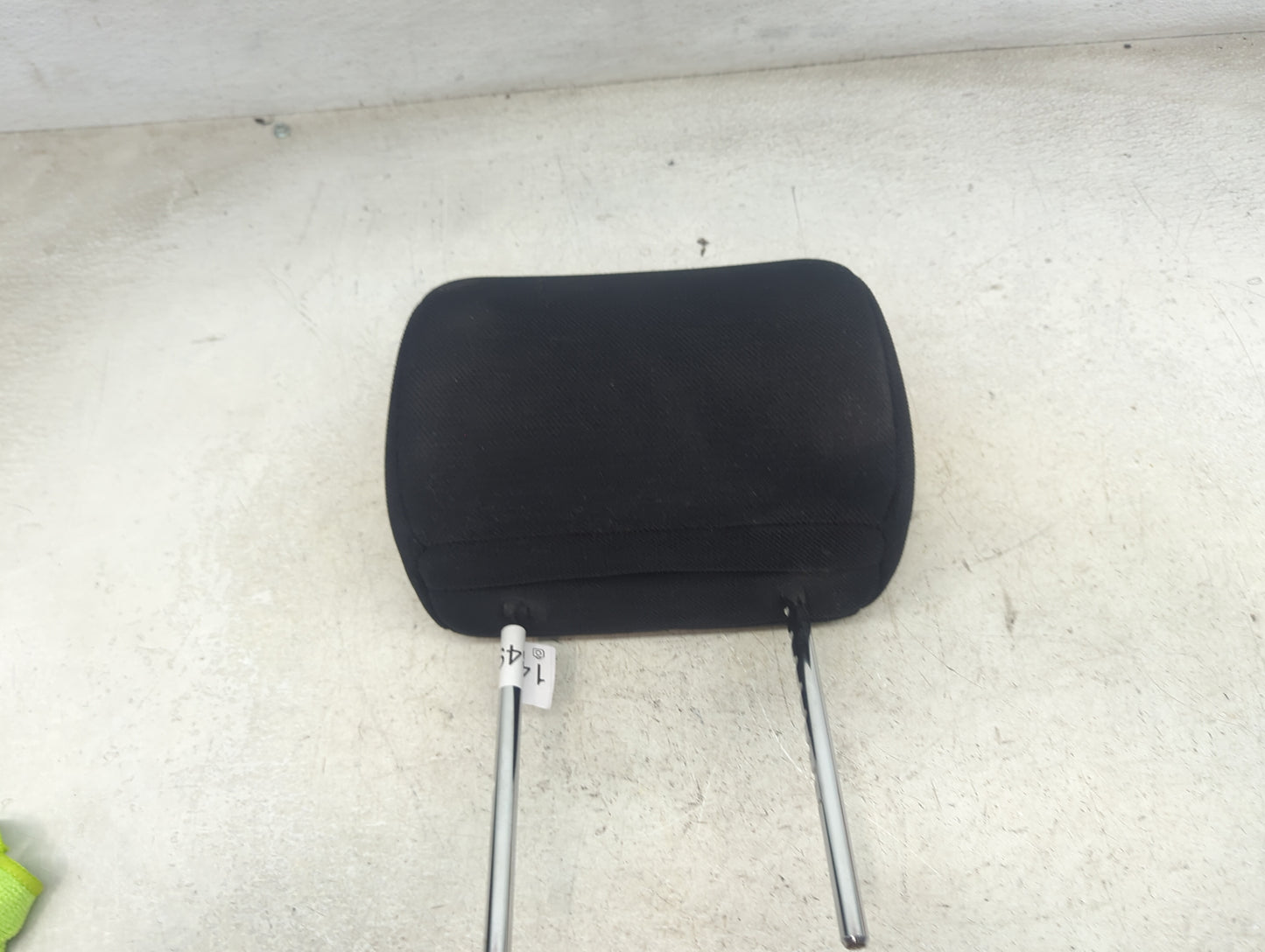 2007 Toyota Tundra Headrest Head Rest Front Driver Seat Black - Oemusedautoparts1.com