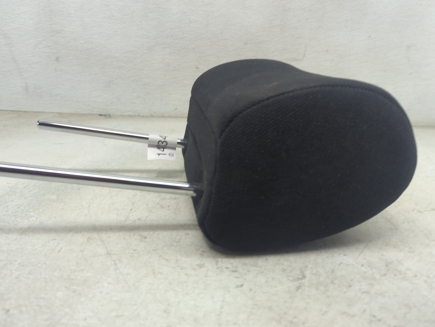 2007 Toyota Tundra Headrest Head Rest Front Driver Seat Black - Oemusedautoparts1.com