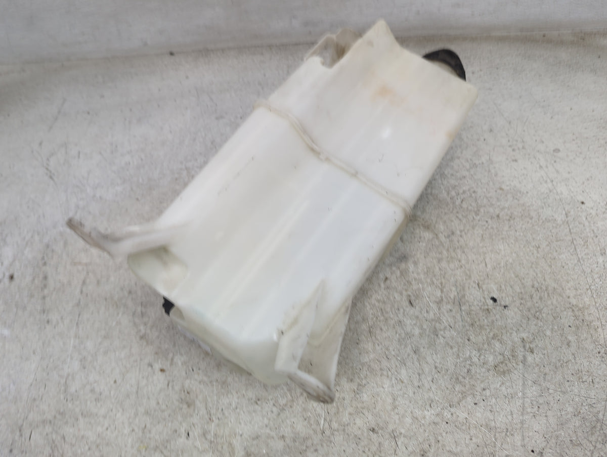 2007-2021 Toyota Tundra Windshield Washer Fluid Reservoir Bottle Oem 1498780 - Oemusedautoparts1.com