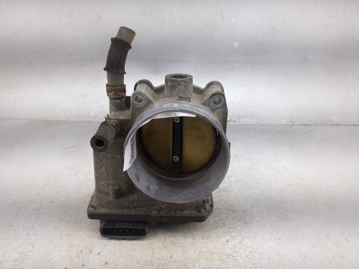 2005-2009 Toyota Tundra Throttle Body P/N:22030-0F010 Fits Fits 2005 2006 2007 2008 2009 OEM Used Auto Parts - Oemusedautopa