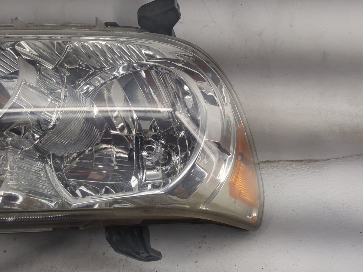 2007-2013 Toyota Tundra Passenger Right Oem Head Light Headlight Lamp - Oemusedautoparts1.com