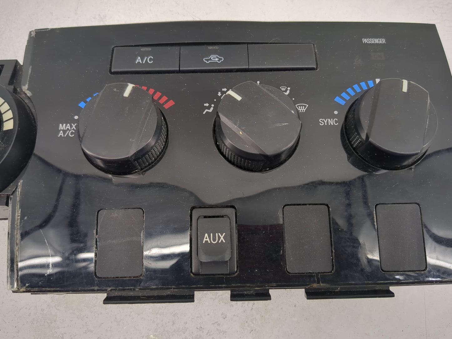 2007 Toyota Tundra Climate Control Module Temperature AC/Heater Replacement P/N:84010-0CA70 MX146570-4605 Fits OEM Used Auto