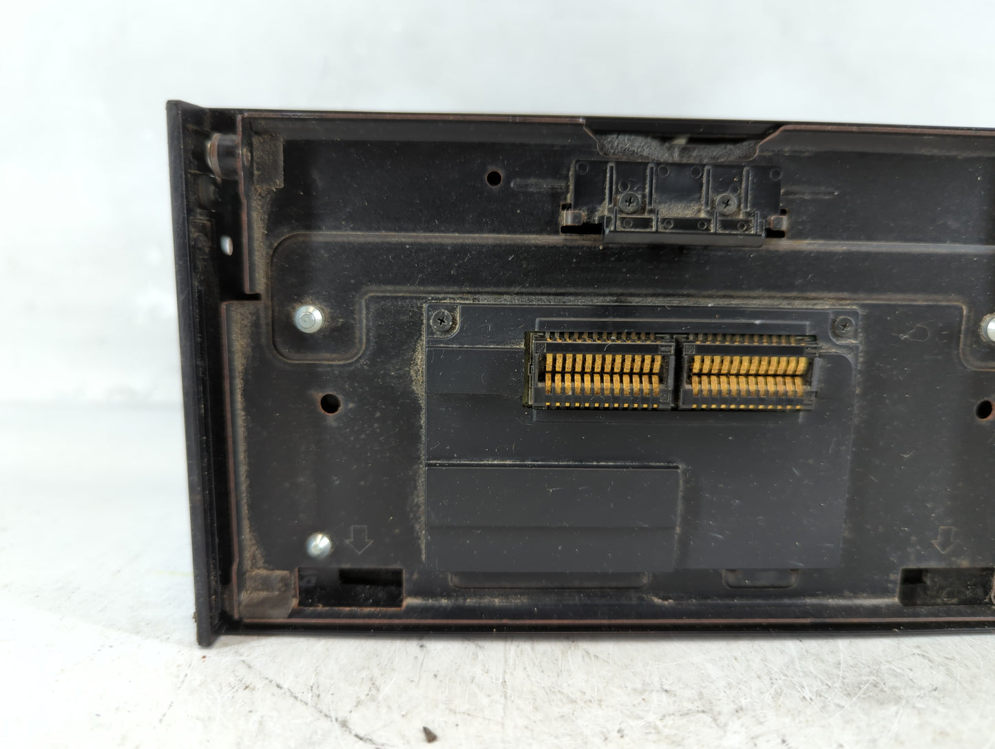 2007-2012 Toyota Tundra Radio AM FM Cd Player Receiver Replacement P/N:84938 14696 AVH-P8400BH Fits OEM Used Auto Parts - Oe