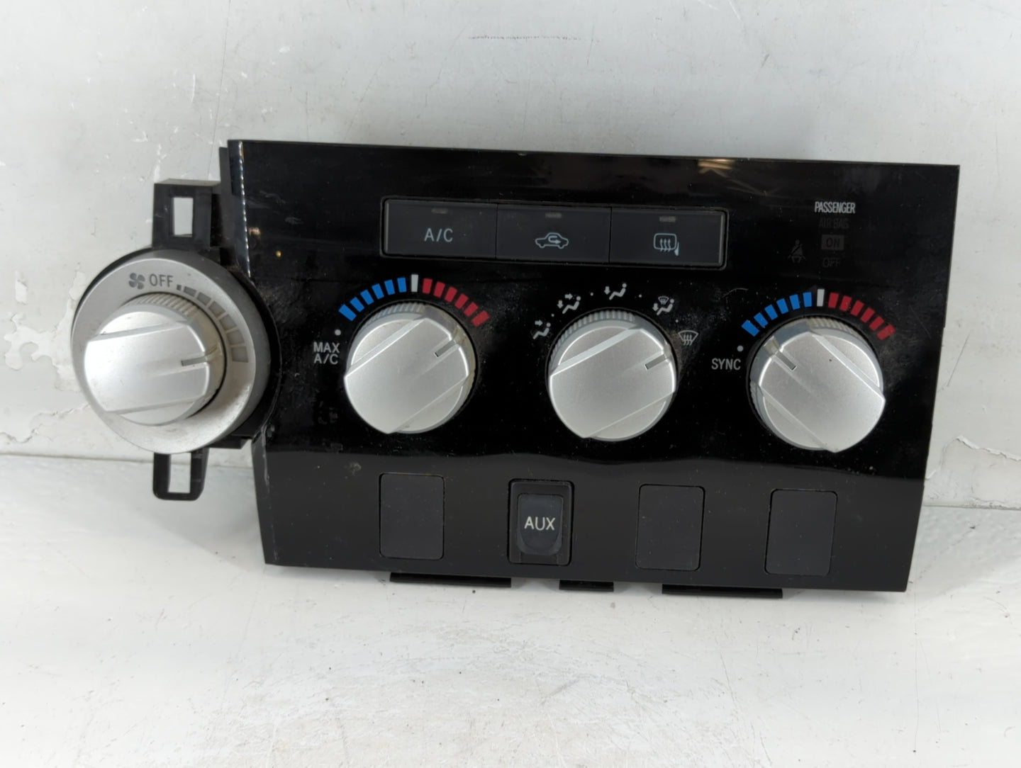 2007 Toyota Tundra Climate Control Module Temperature AC/Heater Replacement P/N:84010-0CC10 Fits OEM Used Auto Parts - Oemus