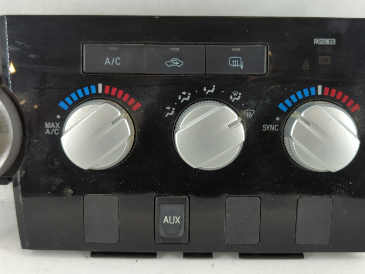2007 Toyota Tundra Climate Control Module Temperature AC/Heater Replacement P/N:84010-0CC10 Fits OEM Used Auto Parts - Oemus