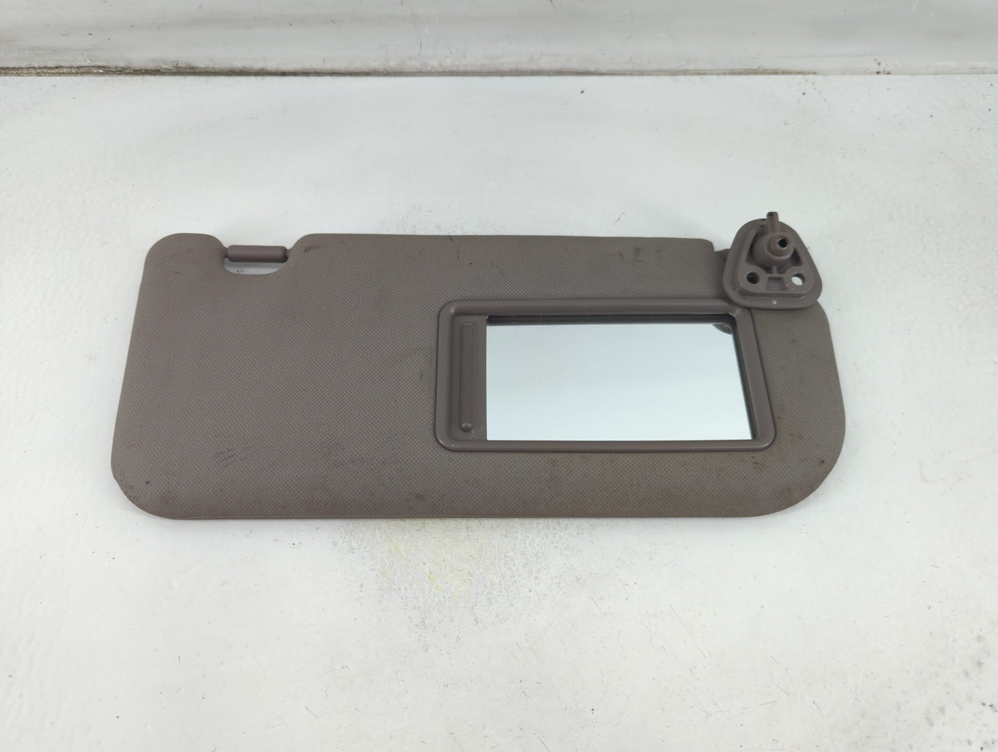 2006-2007 Toyota Yaris Sun Visor Shade Replacement Passenger Right Mirror Fits Fits 2006 2007 OEM Used Auto Parts - Oemuseda