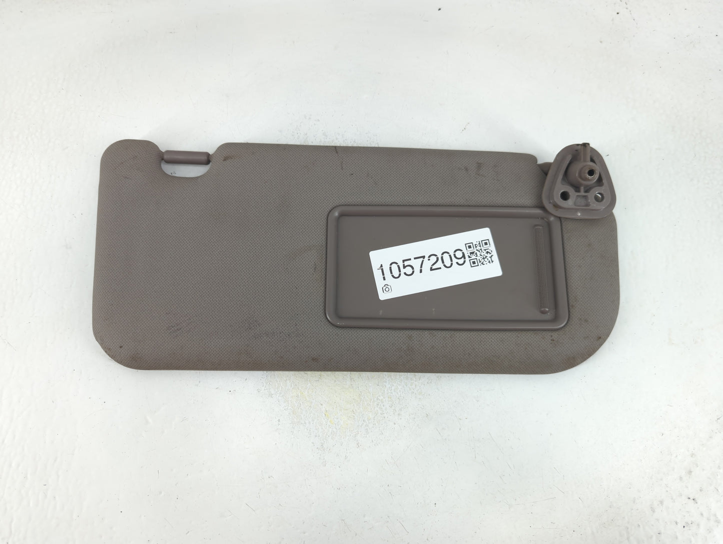 2006-2007 Toyota Yaris Sun Visor Shade Replacement Passenger Right Mirror Fits Fits 2006 2007 OEM Used Auto Parts - Oemuseda