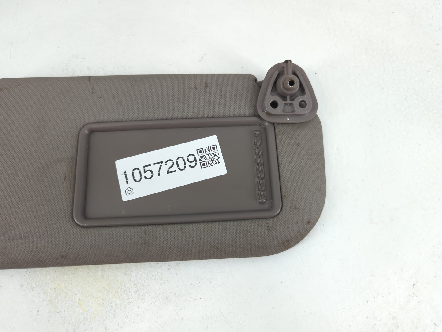 2006-2007 Toyota Yaris Sun Visor Shade Replacement Passenger Right Mirror Fits Fits 2006 2007 OEM Used Auto Parts - Oemuseda