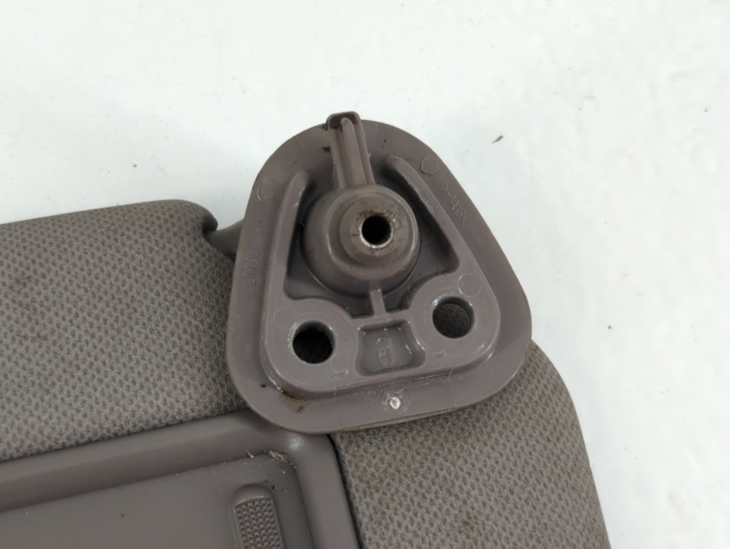 2006-2007 Toyota Yaris Sun Visor Shade Replacement Passenger Right Mirror Fits Fits 2006 2007 OEM Used Auto Parts - Oemuseda