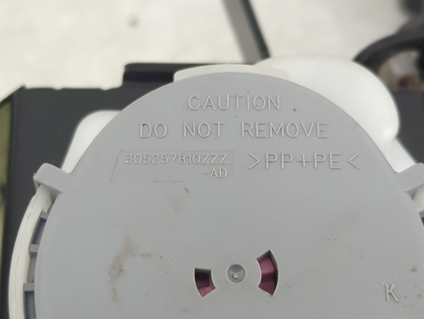2006-2011 Toyota Yaris Drvier Front Seatbelt Retractor - Oemusedautoparts1.com