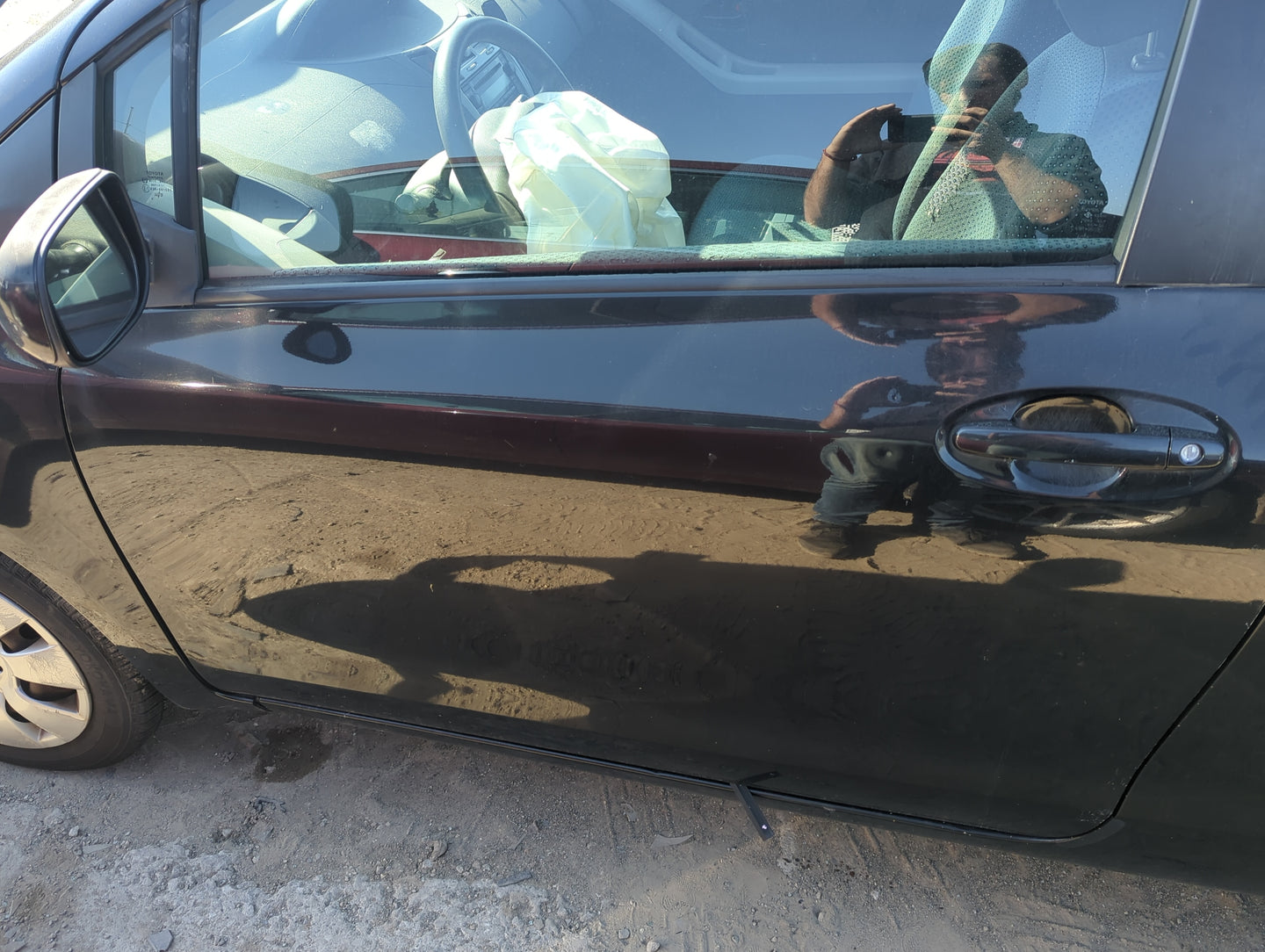 2006-2011 Toyota Yaris Driver Front Door Oem - Oemusedautoparts1.com