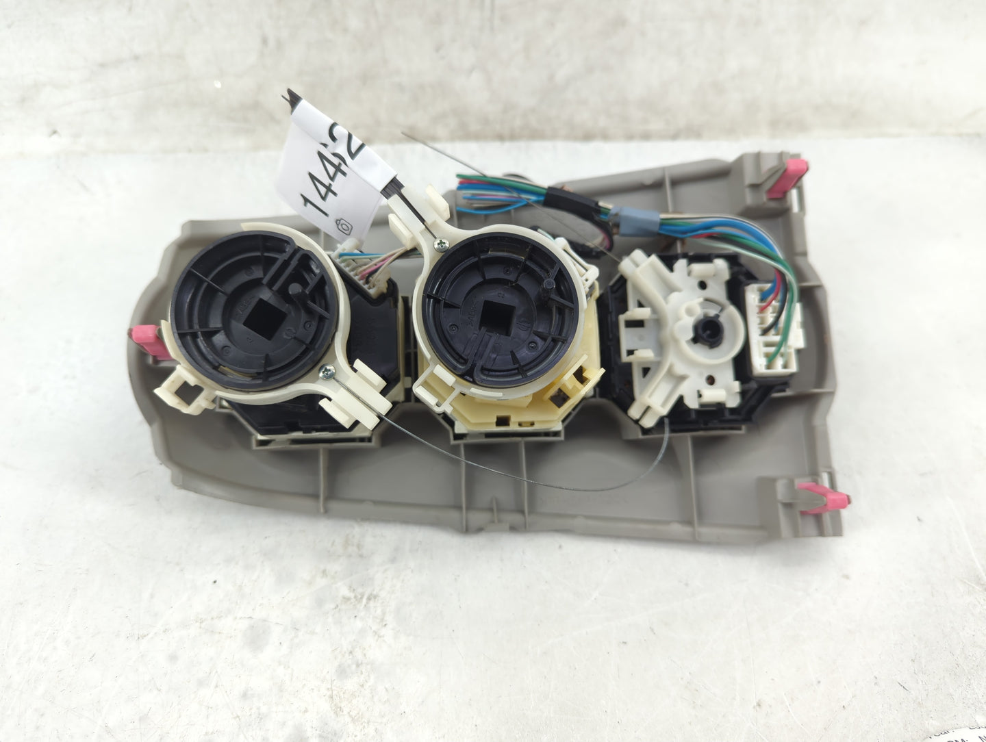 2006-2008 Toyota Yaris Climate Control Module Temperature AC/Heater Replacement P/N:55406-52120 Fits Fits 2006 2007 2008 OEM