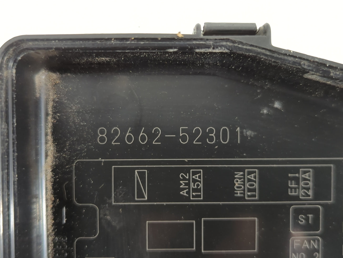 2006-2011 Toyota Yaris Fusebox Fuse Box Panel Relay Module P/N:82662-52301 Fits Fits 2006 2007 2008 2009 2010 2011 OEM Used 