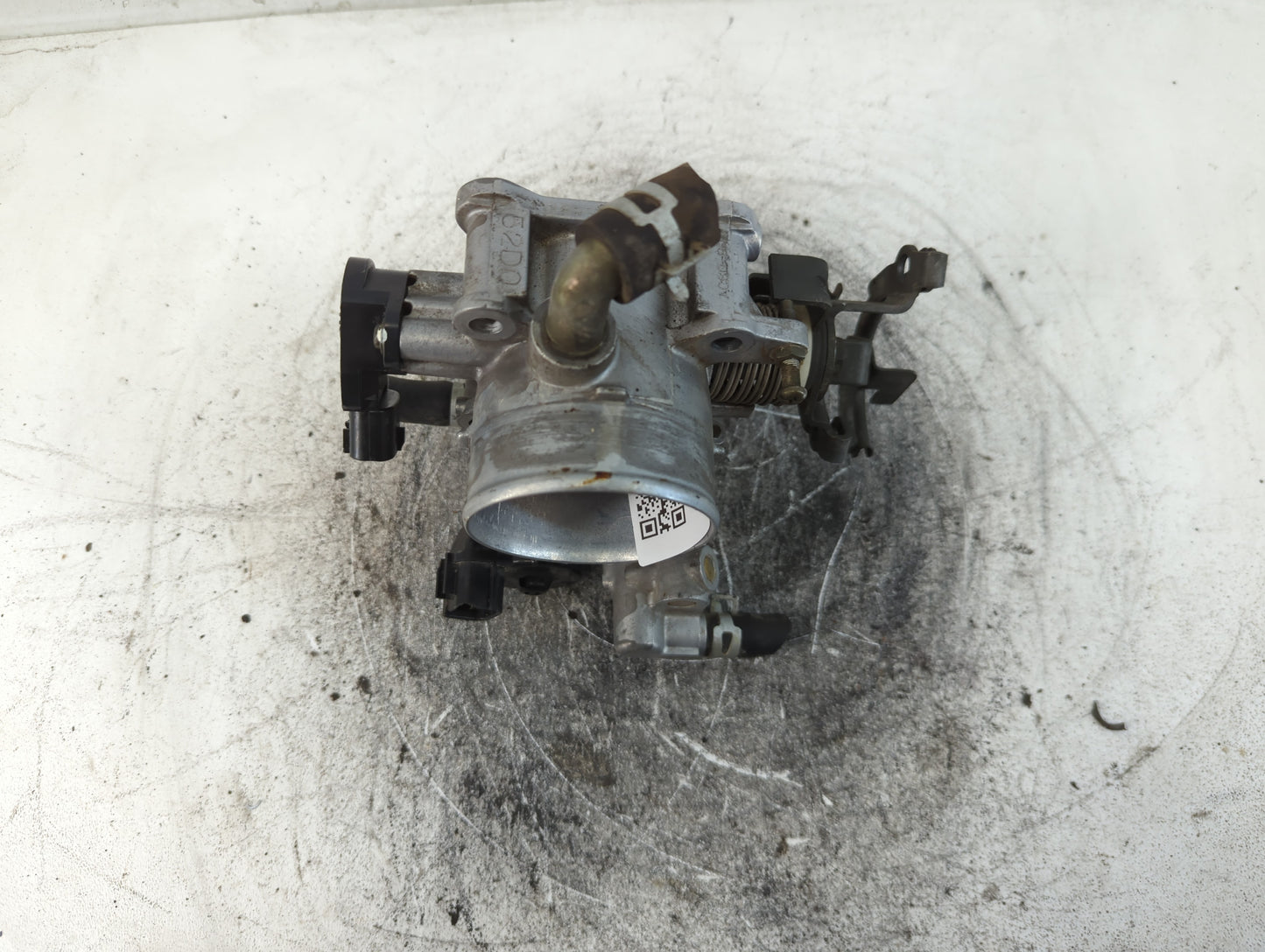 2007 Toyota Yaris Throttle Body Fits OEM Used Auto Parts - Oemusedautoparts1.com