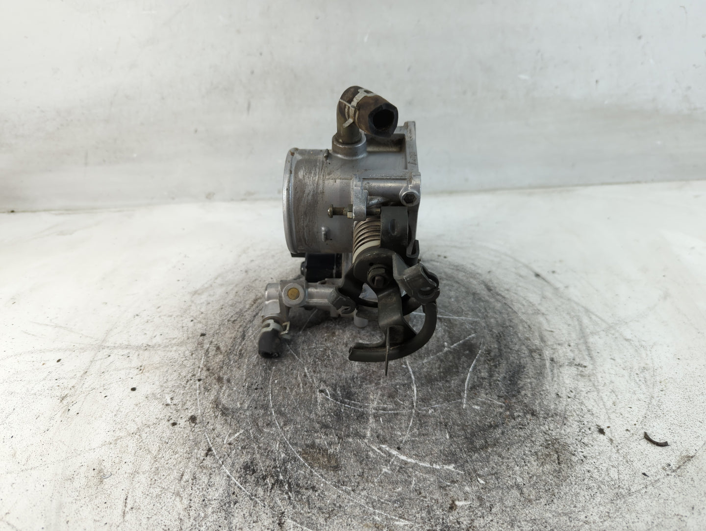 2007 Toyota Yaris Throttle Body Fits OEM Used Auto Parts - Oemusedautoparts1.com