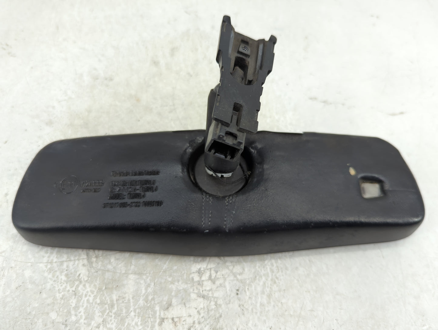 2007 Volkswagen Beetle Interior Rear View Mirror Replacement OEM P/N:NZLTLMHL4 4112A-TLMHL4, TLMHL4, 026666, GNTX-1227 Fits 