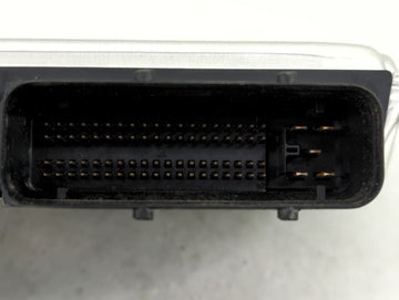 2006-2007 Volkswagen Beetle PCM Engine Control Computer ECU ECM PCU OEM P/N:07K906032AC 0261201134 Fits Fits 2006 2007 OEM Used Auto Parts