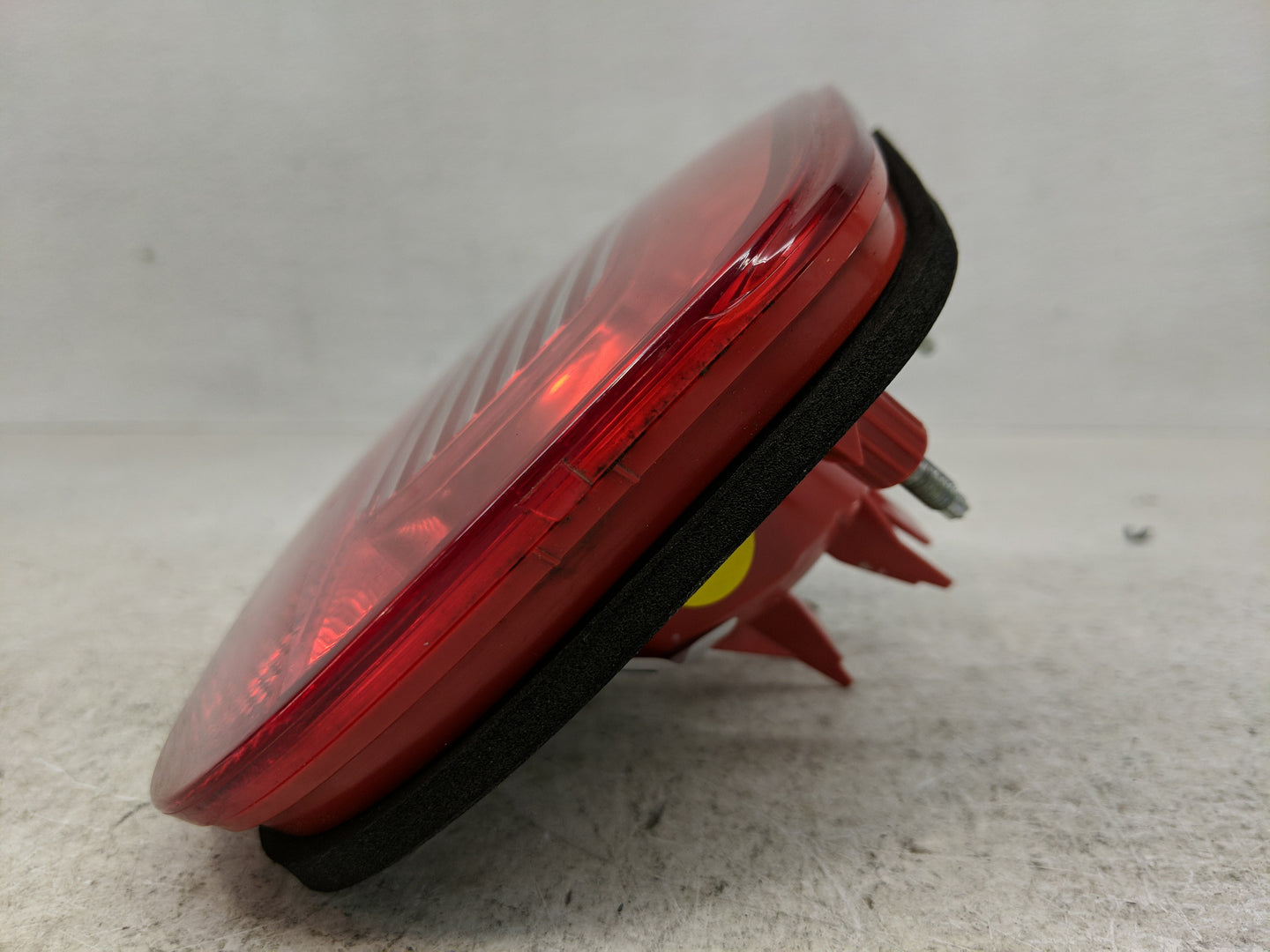 2007-2011 Volkswagen Eos Tail Light Assembly Driver Left OEM P/N:1Q0945093A Fits Fits 2007 2008 2009 2010 2011 OEM Used Auto