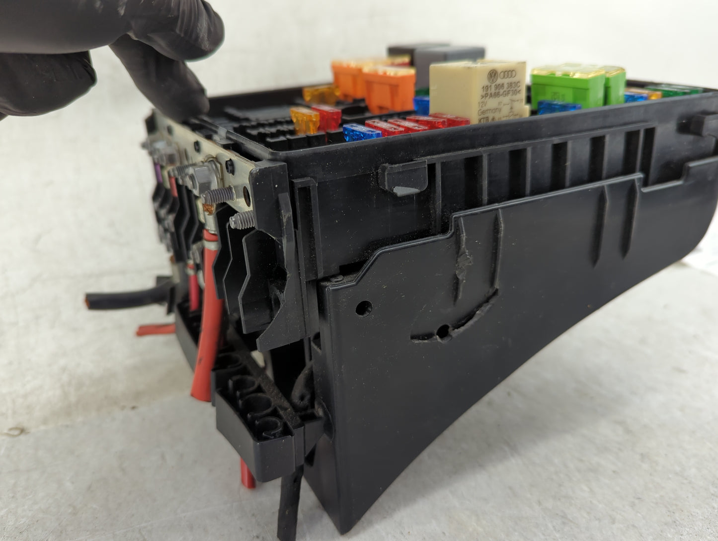 2007-2011 Volkswagen Eos Fusebox Fuse Box Panel Relay Module Fits Fits 2007 2008 2009 2010 2011 OEM Used Auto Parts - Oemuse