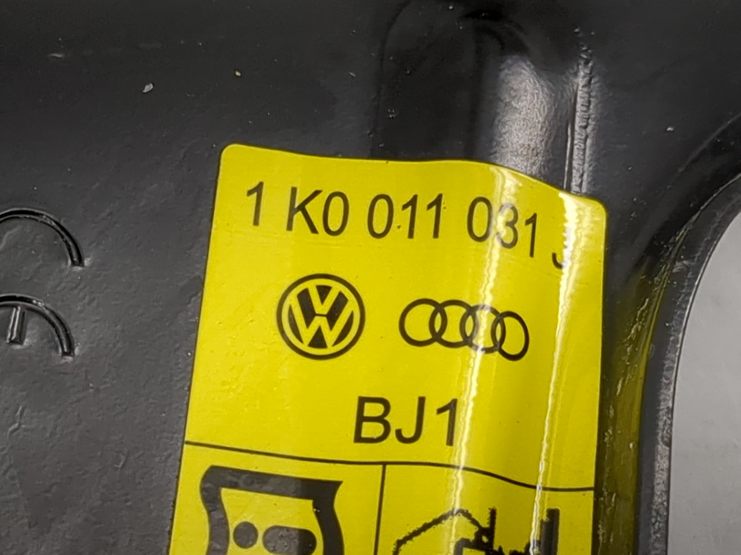 2007 Volkswagen Eos Spare Scissor Car Jack - Oemusedautoparts1.com