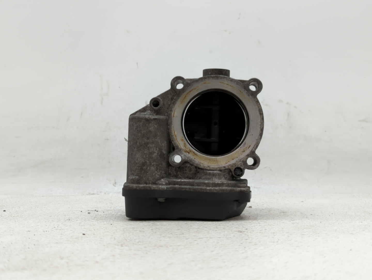 2007-2016 Volkswagen Eos Throttle Body P/N:06F 133 062 G 06F 133 062 Q Fits OEM Used Auto Parts - Oemusedautoparts1.com