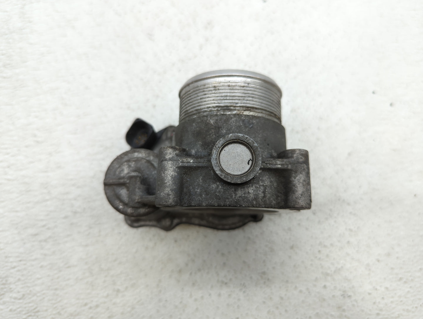 2007-2016 Volkswagen Eos Throttle Body P/N:06F 133 062 G 06F 133 062 Q Fits OEM Used Auto Parts - Oemusedautoparts1.com