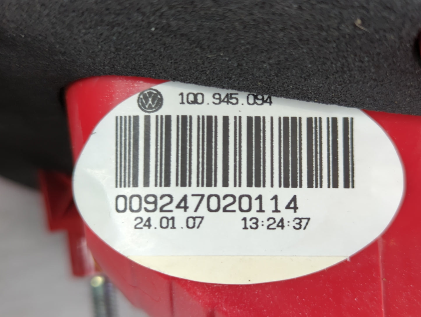 2007-2011 Volkswagen Eos Tail Light Assembly Passenger Right OEM P/N:1Q0945094 Fits Fits 2007 2008 2009 2010 2011 OEM Used A