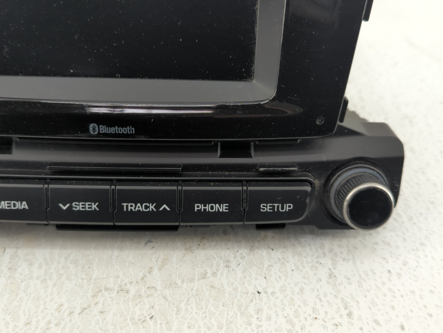 2007-2009 Volkswagen Eos Radio AM FM Cd Player Receiver Replacement P/N:1K0 035 180C 1K0 035 180 G Fits Fits 2006 2007 2008 