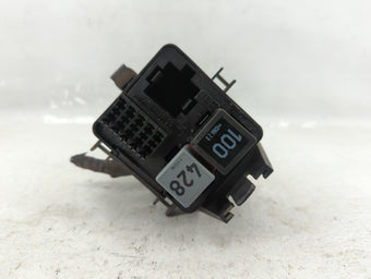 compare product 2000-2014 Volkswagen Golf Fusebox Fuse Box Panel Relay Module P/N:3E311006 Fits OEM Used Auto Parts
