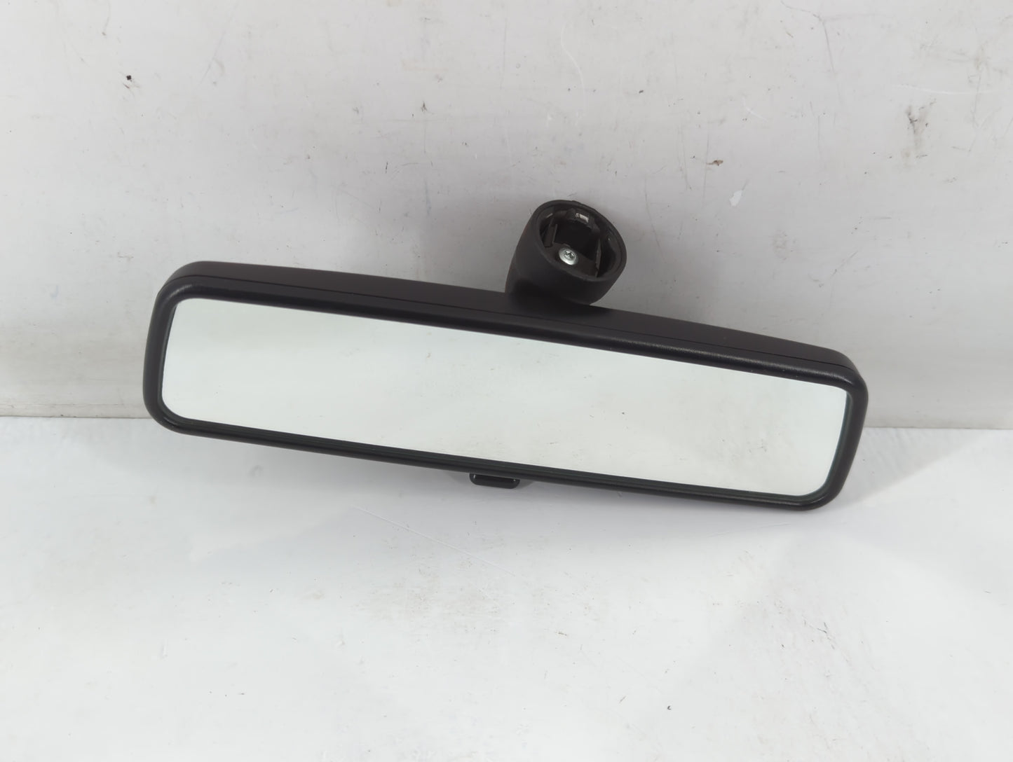 2006 Volkswagen Golf Interior Rear View Mirror Replacement OEM P/N:E9014022 Fits Fits 2005 2007 2008 2009 OEM Used Auto Part