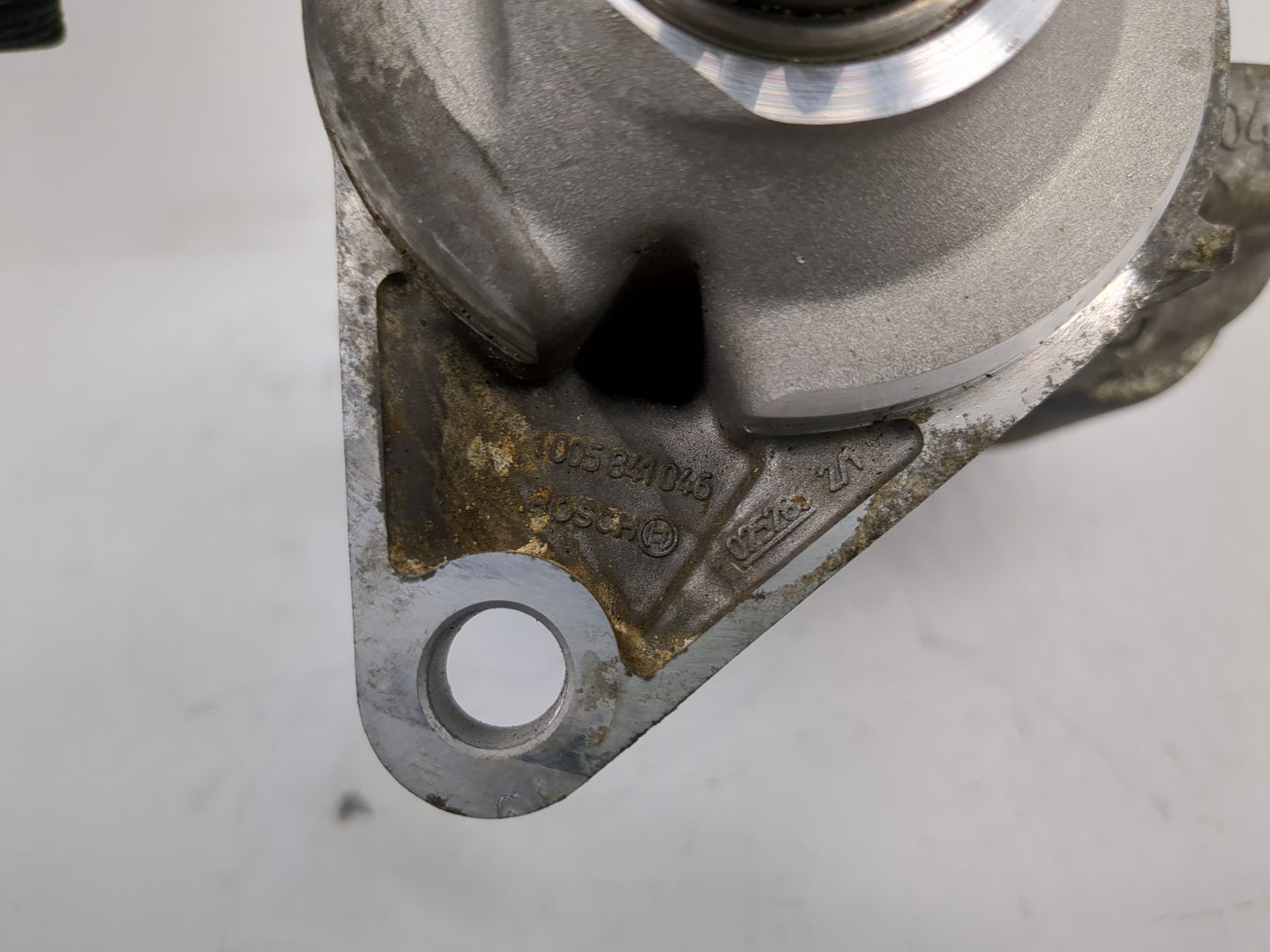 2005-2014 Volkswagen Jetta Car Starter Motor Solenoid OEM P/N:1005841046 Fits OEM Used Auto Parts - Oemusedautoparts1.com