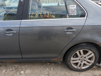 2005-2010 Volkswagen Jetta Driver Rear Door Oem 1218389 - Oemusedautoparts1.com