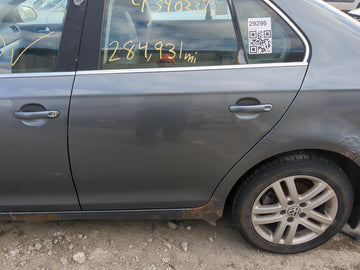 2005-2010 Volkswagen Jetta Driver Rear Door Oem 1218389 - Oemusedautoparts1.com