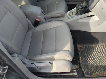 compare product 2007-2009 Volkswagen Jetta Passenger Front Seat Oem